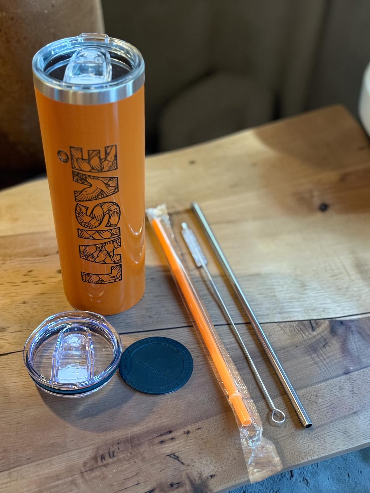 LAISVĖ Skinny Tumbler